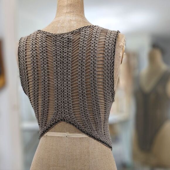 Black Dress Berlin Crochet Tank - Picture 2 of 6